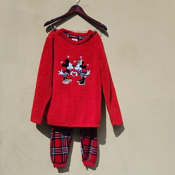 Disney Christmas  Red Fleece Pajama Set for Women - Picture 2 of 8